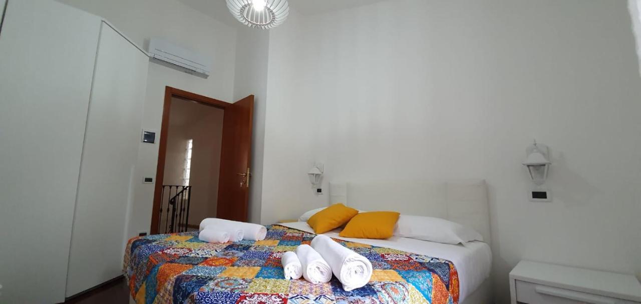B&B Capo Le Vigne ซีโรโล ภายนอก รูปภาพ